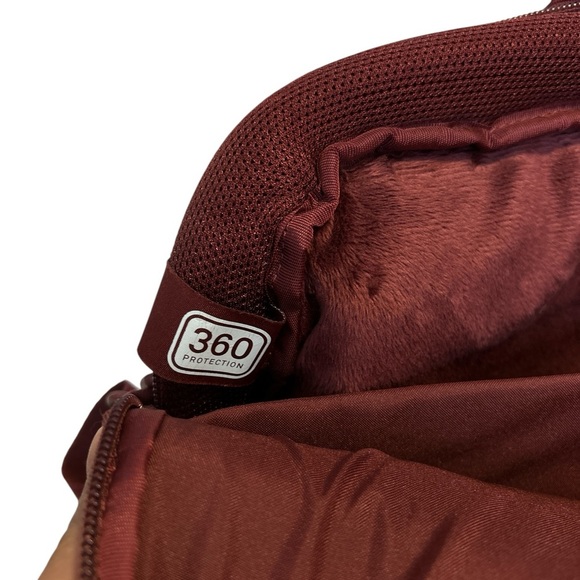 Incase 15*11” Laptop shoulder bag - Burgundy - Picture 5 of 11